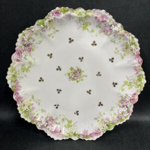 ATQ Wheelock Vienna M.Z Australia Scalloped Gold Rim Roses Floral Plate 8.75”HTF